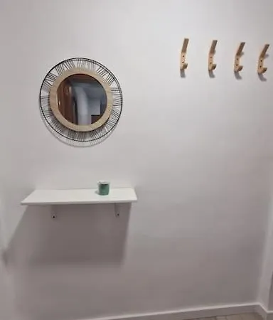 Amplio Piso Cerca De La Playa Del Palo *