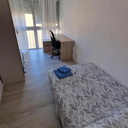 Apartment Amplio Piso Cerca De La Playa Del Palo Malaga