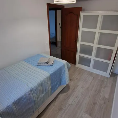 Apartment Amplio Piso Cerca De La Playa Del Palo *